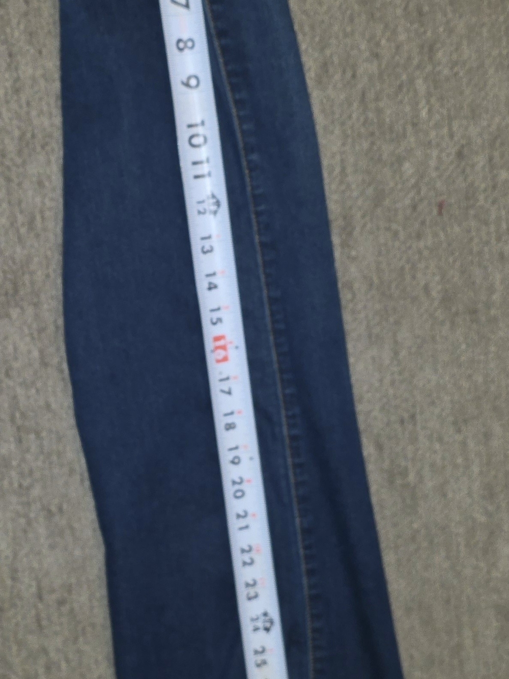 Lucky Brand's Classic Dark Blue Women's Bootcut Jeans Size 8 - Picture 4 of 5
